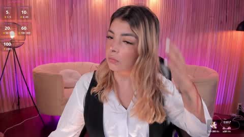 Snapshot of lisamonroe_ chatting on 02-07-25, 01:01 LISA MONROE online show from 02-07-25, 01:01