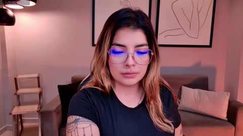 Snapshot of lisamonroe_ chatting on 09-14-25, 11:31 LISA MONROE online show from 09-14-25, 11:31