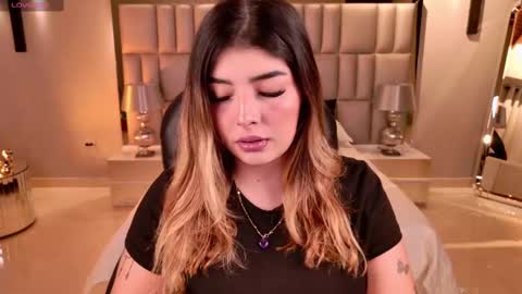 Snapshot of lisamonroe_ chatting on 11-11-25, 08:31 LISA MONROE online show from 11-11-25, 08:31