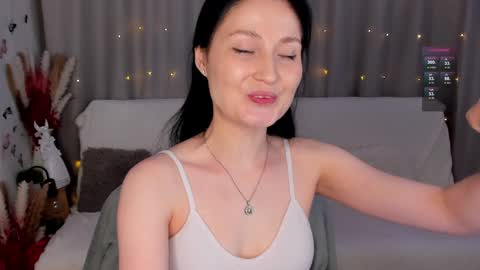 Snapshot of lisamooore chatting on 01-13-25, 02:53 Lisa Moore online show from 01-13-25, 02:53