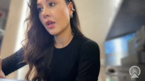 lisandriaaa online show from 06-06-26, 12:21
