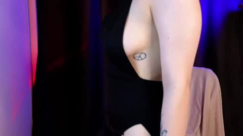 LisaVamp online show from 01-24-25, 12:52