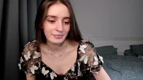 Snapshot of lisawoo chatting on 03-05-25, 08:42 Lisa online show from 03-05-25, 08:42