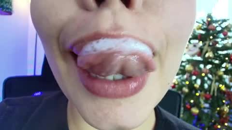 Lisbet online show from 12-19-24, 06:45