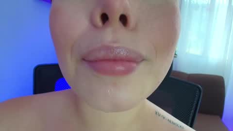 Lisbet online show from 02-14-25, 07:23