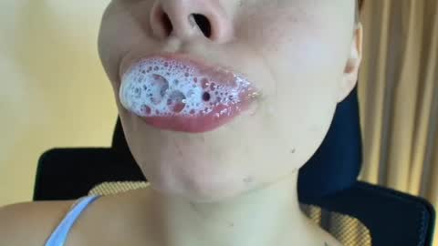 Lisbet online show from 04-28-26, 10:26