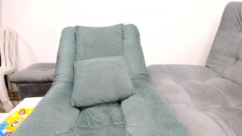 Snapshot of liseth04 chatting on 02-23-25, 10:53 Liseth online show from 02-23-25, 10:53