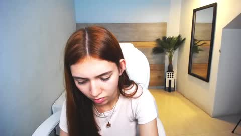 Liseth Fox online show from 01-09-25, 08:22