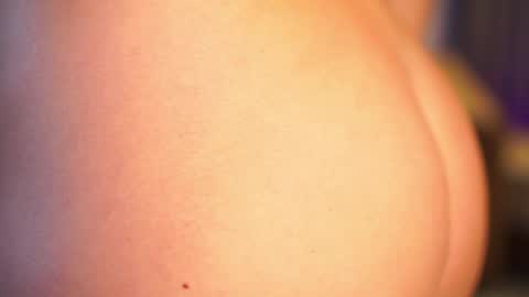 LisetteLuxe online show from 04-21-26, 01:42