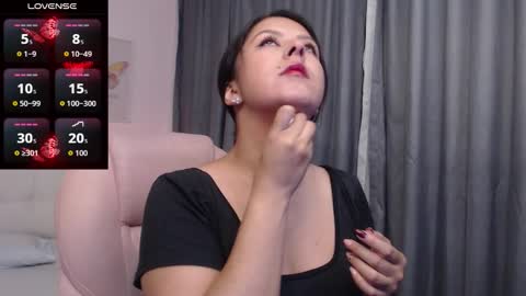 Snapshot of liss_black chatting on 10-23-25, 03:06 Andrea online show from 10-23-25, 03:06