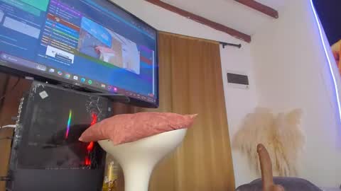 Lissa online show from 12-20-24, 04:20