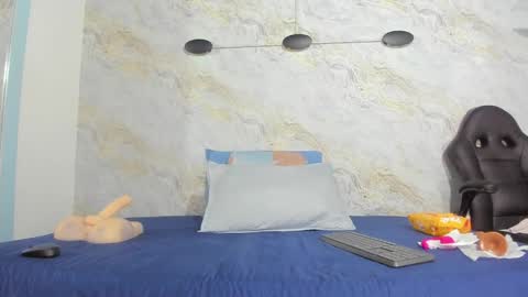 Lisa online show from 02-06-25, 03:06