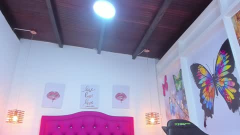 L I S S A  online show from 12-18-24, 07:15