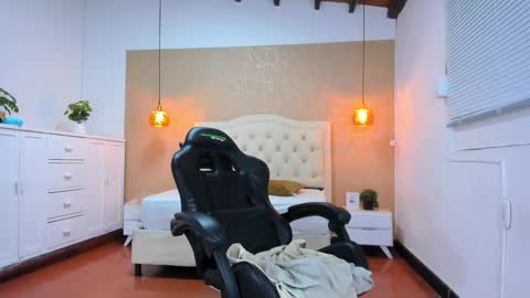 Snapshot of lissa_jhonsoon chatting on 01-30-25, 09:47 L I S S A online show from 01-30-25, 09:47