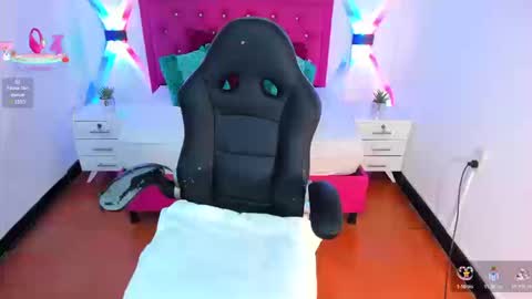 L I S S A  online show from 09-21-25, 12:01