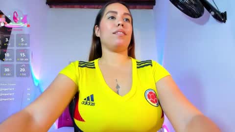 Snapshot of lissa_jhonsoon chatting on 09-28-25, 01:27 L I S S A online show from 09-28-25, 01:27