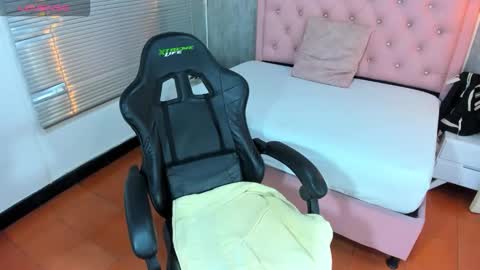 Snapshot of lissa_jhonsoon chatting on 11-14-25, 03:38 L I S S A online show from 11-14-25, 03:38