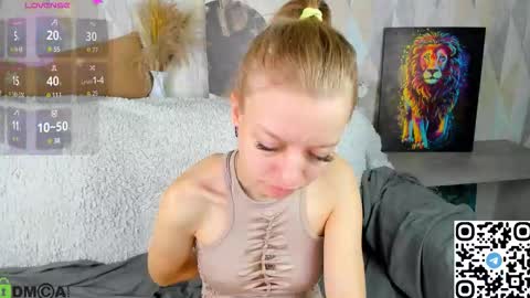 Snapshot of lissa_kitsune chatting on 09-21-25, 07:21 Lissa online show from 09-21-25, 07:21