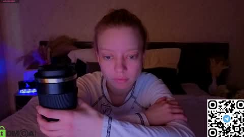 Lissa online show from 04-28-26, 01:37