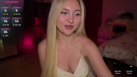 Snapshot of lissablush_ chatting on 09-21-25, 01:35 Lissa online show from 09-21-25, 01:35