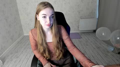 Lissa online show from 02-06-25, 09:43