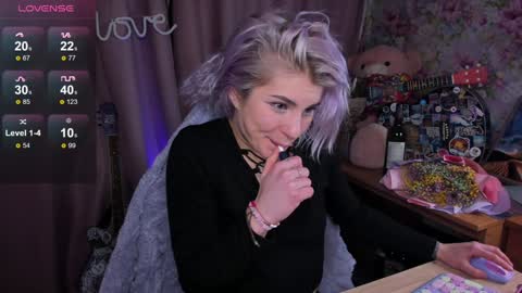 Lissa online show from 12-17-24, 08:43