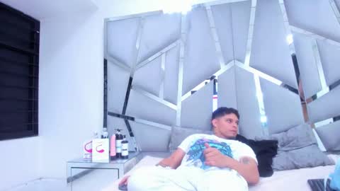 Snapshot of lissandjohnson chatting on 02-20-25, 05:23 LISSA JHONS online show from 02-20-25, 05:23