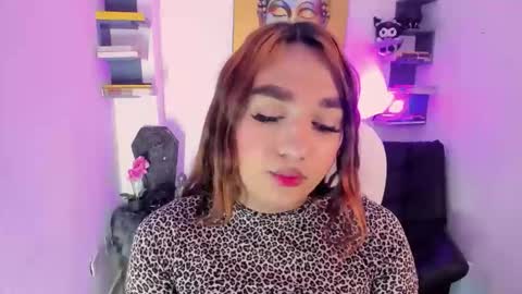 Snapshot of lissascarlett_1 chatting on 10-23-25, 08:18 Lisssa online show from 10-23-25, 08:18