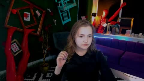 Lissa Telor online show from 05-17-26, 09:06