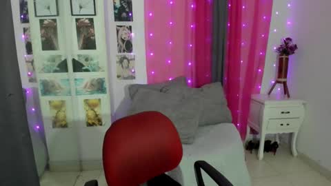 lissa online show from 12-01-25, 09:42