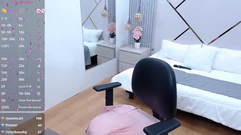 Lita online show from 12-31-24, 04:25