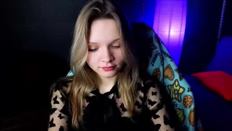 Snapshot of litabrom chatting on 02-23-25, 11:11 Lena online show from 02-23-25, 11:11