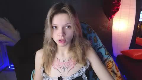 Snapshot of litabrom chatting on 03-12-25, 07:57 Lena online show from 03-12-25, 07:57