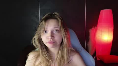 Snapshot of litabrom chatting on 09-29-25, 01:55 Lena online show from 09-29-25, 01:55