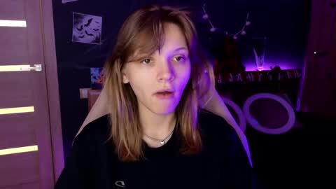 Snapshot of litabrom chatting on 10-24-25, 03:14 Lena online show from 10-24-25, 03:14