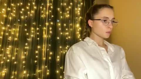 LUNA online show from 11-20-25, 06:07