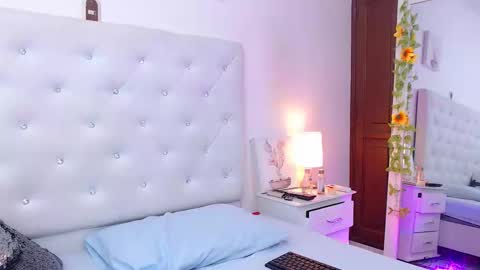 litleslut_ online show from 02-19-25, 02:12