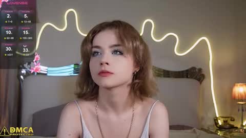 litt1e_emilyy online show from 10-19-25, 08:53
