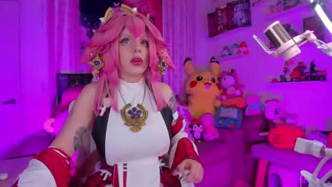 little ary online show from 10-14-25, 04:02