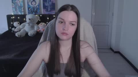 little__flowers online show from 11-14-25, 08:24