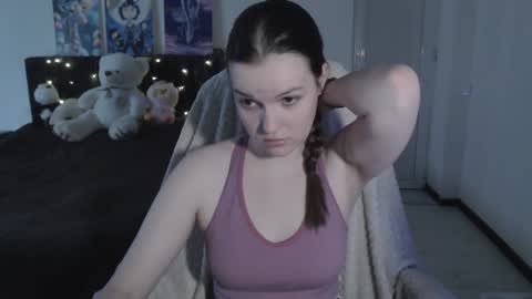 little__flowers online show from 11-16-25, 07:36