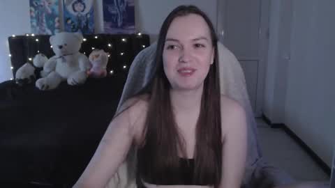 little__flowers online show from 11-30-25, 07:56