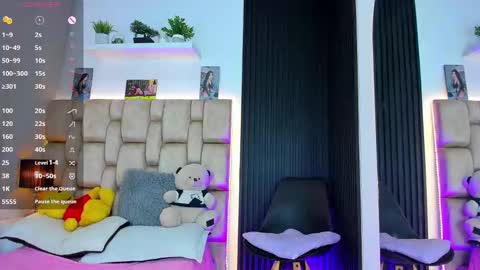 Snapshot of little__sophie18 chatting on 10-09-25, 07:45 Sophie ---- connected from 1400 to 2100 Colombia time online show from 10-09-25, 07:45