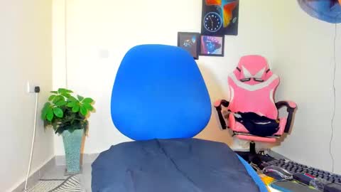 Snapshot of little_africa chatting on 02-28-25, 08:09 little_africa online show from 02-28-25, 08:09