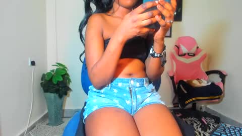 Snapshot of little_africa chatting on 03-04-25, 10:24 little_africa online show from 03-04-25, 10:24