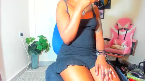 Snapshot of little_africa chatting on 03-06-25, 07:25 little_africa online show from 03-06-25, 07:25