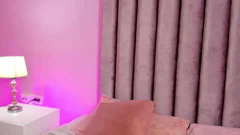 Snapshot of little_angelica18 chatting on 12-03-25, 10:41 angelica online show from 12-03-25, 10:41