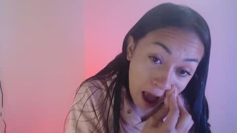 Snapshot of little_aphrodite2 chatting on 10-18-25, 05:14 Aliciaparaisss online show from 10-18-25, 05:14