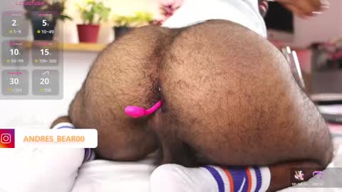 Snapshot of little_bear00 chatting on 02-07-25, 02:26 Little bear - give my room a like thanks. online show from 02-07-25, 02:26