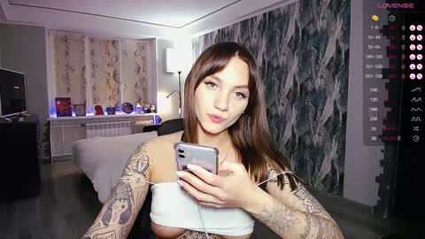 Birdy online show from 01-02-25, 04:24